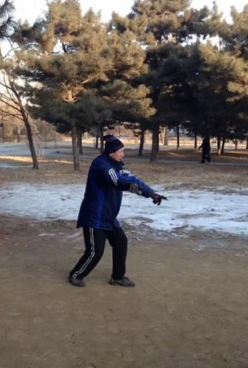 敲打吃瓜群众视频