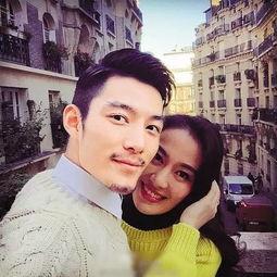 男友和吃瓜群众在一起,一场意外的甜蜜邂逅