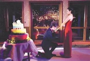 街头看戏吃瓜群众,吃瓜群众热议不断